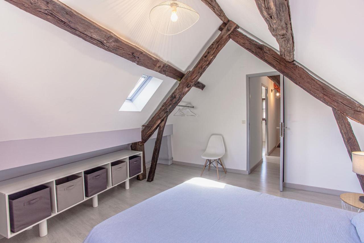 Maison En Pierres Au Coeur Du Village Medieval De Villeneuve ภายนอก รูปภาพ